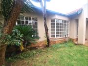 R9,700 pm 3 Bedroom Townhouse To Let in Glen Marais