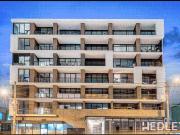 R A C E C O U R S E R O A D