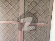 R block 10Years Old House 2 Cars Porch Paragon City