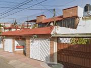 r.i. Casa en Venta en Colonia Bosques de Aragón en...