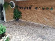 RA AMIL VENDE Casa com Edicula / Centro / 03 Dormitórios...