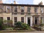 Raeburn Street, Stockbridge, Edinburgh EH4, 2 bed flat...