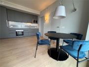 Raffinato bilocale panoramico in affitto Milano Via...