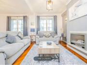 Raglan House, Cardiff CF10, 2 bed flat to rent, £1,500...