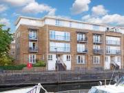 Rainbow Quay, London SE16, 2 bed flat to rent, £2,200...