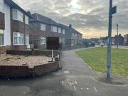 Rainham Road South, Dagenham RM10, 2 bed maisonette to...