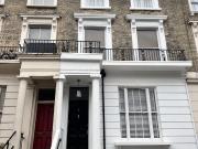 Raised ground floor double bedroom flat, W9