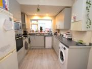 Raleigh Road, Bristol BS3, 6 bed semi detached house to...