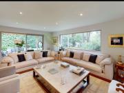 Rancho San Francisco Venta Casa Cobijada por Árboles