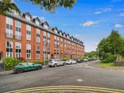 Randolph Gate, Glasgow G11, 2 bed flat to rent, £1,500...