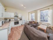 Rankeillor Street, Edinburgh EH8, 4 bed flat to rent,...