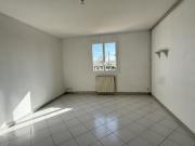 Raphèle proche centre village