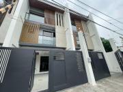 Rare 4 Unit Townhouse Project in QC – High End Finishes,...