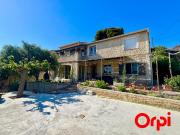 RARE À LA VENTE – Charmant rez de jardin dans villa de...