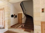RARE: APPARTEMENT EN RDC DE 97 M2 EN PLEIN COEUR DE VILLE D