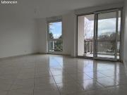 Rare:BON PASTEUR, 4 pièces dont 3 chambres, terrasse