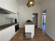 Rare ! Château Gombert: Haut de villa T2 avec terrasses...