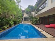 Rare Elegant 4 Bedroom With Pool In A Dual Frontage Lot