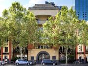 RARE INNER CITY SPACE: Executive Apartment in Prime...