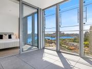 Rare One Bedroom Plus Study with Parking and Harbour... Rare One Bedroom Plus Study with Parking and Harbour...