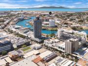 RARE PREMIUM CBD APARTMENTS: DUAL TOP FlOOR RESIDENSES...