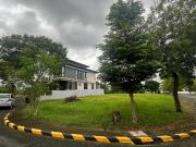 Rare Prime Corner Lot in McKinley West Village, near...