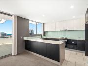 Rare Split Level Penthouse with Panoramic Ocean Views in...