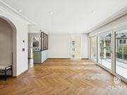 Rare sur le marché: 4.5 pièces neuf, étage privatif au...