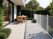 Rare T2 avec Terrasse – À deux pas du métro Porte de...