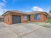 Rare Townhouse, Great Locale