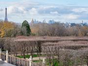 Rare Vue dégagée sur le jardin du Luxembourg