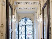 RARITÄT: 2 ZIMMER BALKONWOHNUNG IM WUNDERSCHÖNEN STILALTBAU
