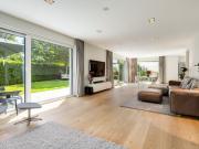 Rarität: Luxuriöse Bauhaus Villa im besten München...