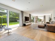 Rarität: Luxuriöse Bauhaus Villa im besten München...