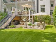 Rarität: Luxussanierter Altbau mit Traumgarten, 3...