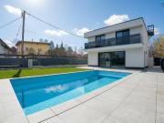 Rarität Traumhaus mit Pool auf Eigengrund in toller Lage...