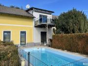 Raum für Großes – Einfamilienhaus mit Pool und Garten in...