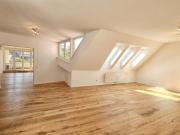 Raumwunder im Dachgeschoß großer Wohnbereich, ruhige...