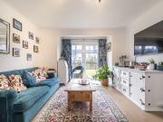 Ravensbury Road, London SW18, 1 bed flat to rent, £2,002...