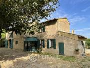 Ravissant Mas Ancien Restaure Avec Piscine En Petite...