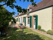 Ravissante longère sur un grand terrain clos située à 15...