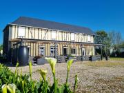 Ravissante maison à colombage à quelques minutes de Pont...