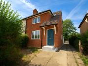 Raymond Crescent, Guildford, Surrey GU2, 6 bed semi...