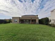 RBS. HERMOSA CASA EN EL CAMPO FINCAS EXCLUSIVAS, CARDALES