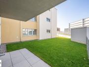 rd. 55m² Wohnfläche + 83m² Garten, Terrasse + 2 KFZ...