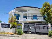 Ready For Occupancy House With Swimming Pool in Alta...