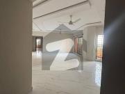 Ready To Buy A Prime Location Flat 3000 Square Feet In...