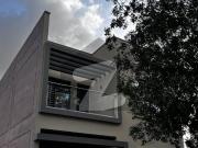 Ready To Move 125 Sq Yd Villa In Ali Block Bahria Town...
