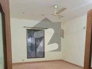Ready To rent A Upper Portion 1 Kanal In Model Town...