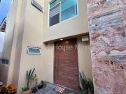 Real de Juriquilla casa de tres niveles en VENTA RAH1366